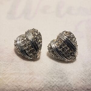 Beautiful Vintage Napier Silvertone Heart Pierced Earrings with crystals